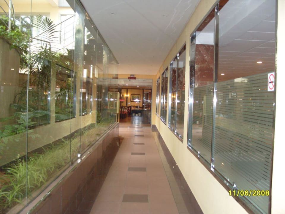 Der Weg zum Speisesaal  Hotel Cosmopolitan