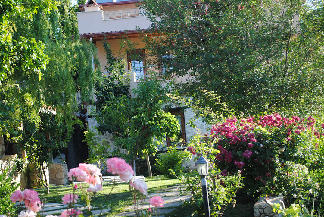 Gartenanlage Kleo Cottages