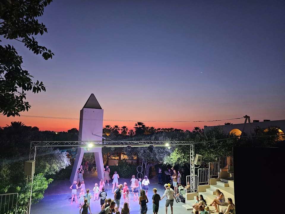 Außenansicht TUI KIDS CLUB Alex Beach