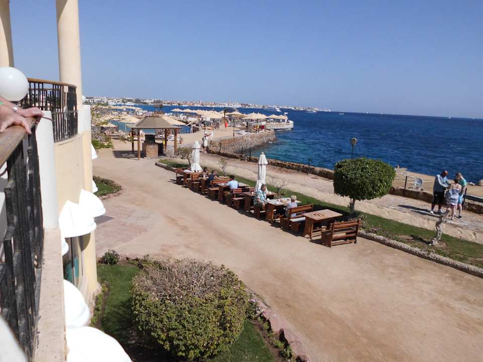 Blick von Poolanlage SUNRISE Holidays Resort (Adults Only)
