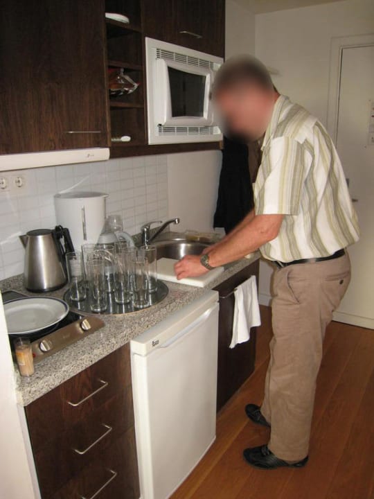 Kitchenette of R.O.O.M. suite Sunprime Atlantic View