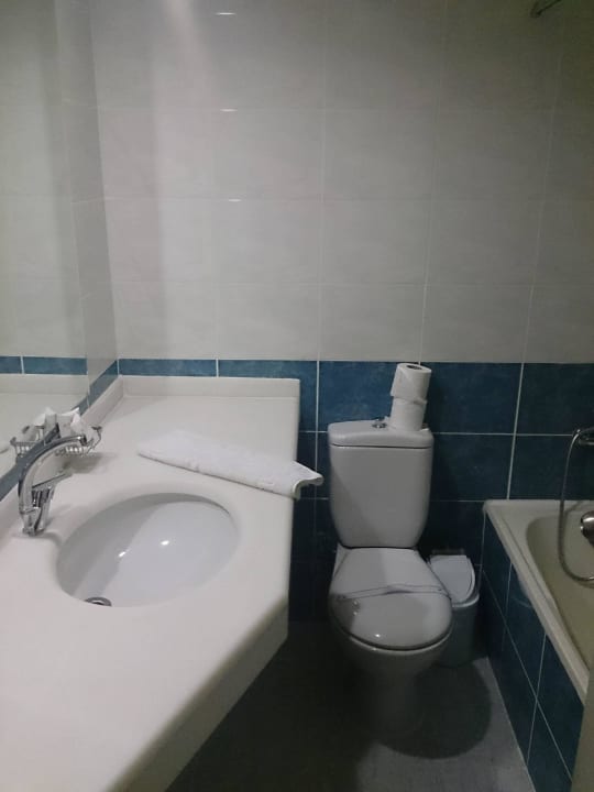 Sauber Hotel Asrin Beach