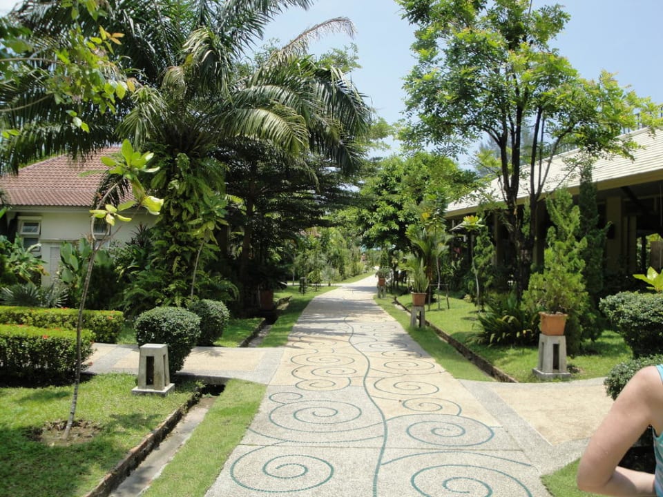 Weg zum Strand Baan Khaolak Beach Resort