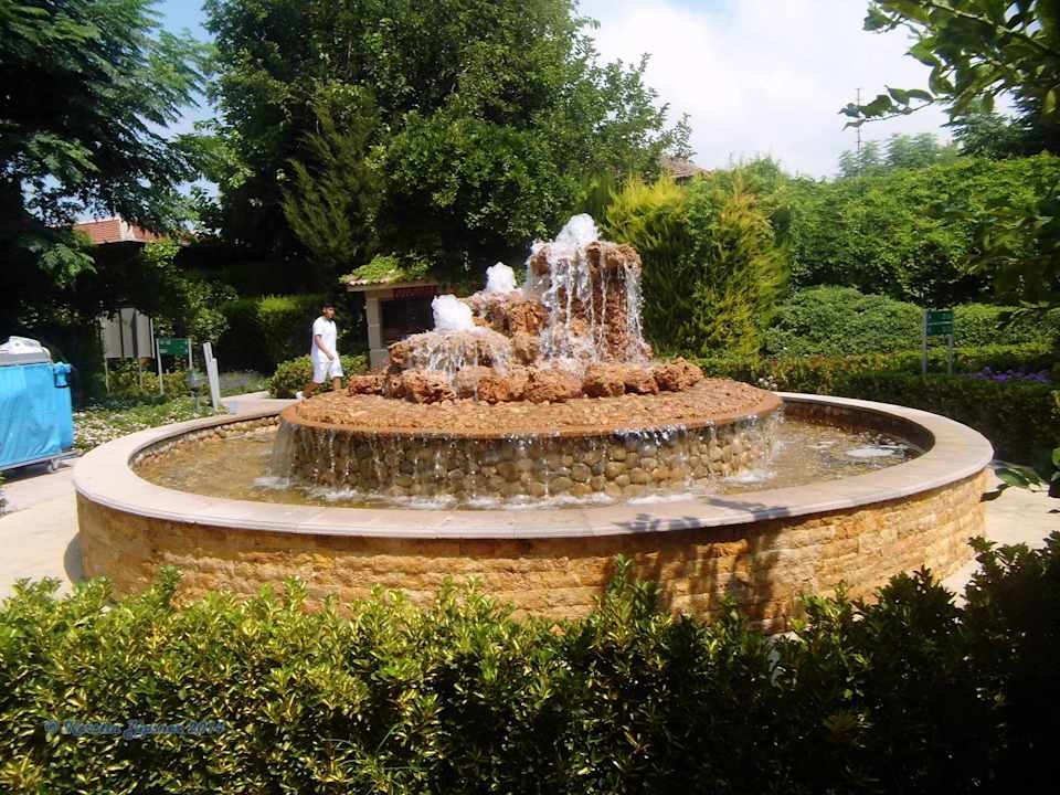 Springbrunnen Can Garden Beach