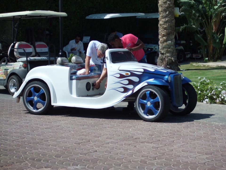 Elektro - Sportscar Premier Le Reve Hotel & Spa