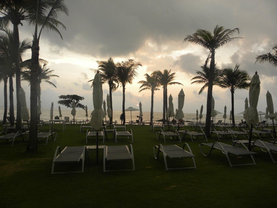 Abendstimmung The Sands Khao Lak by Katathani
