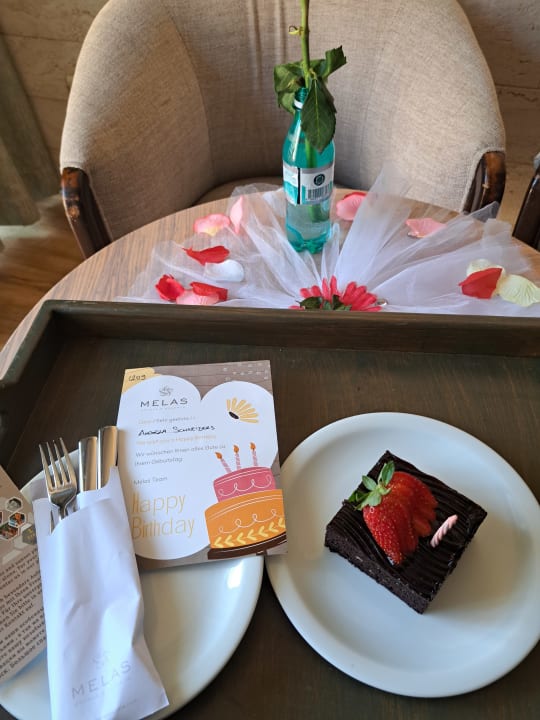 Zimmer Melas Resort Hotel