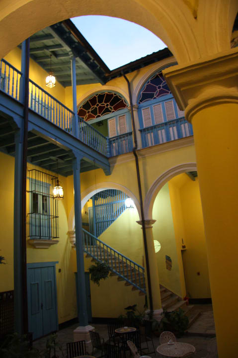 Der schöne + ruhige Innenhof  Hostal Beltran de Santa Cruz