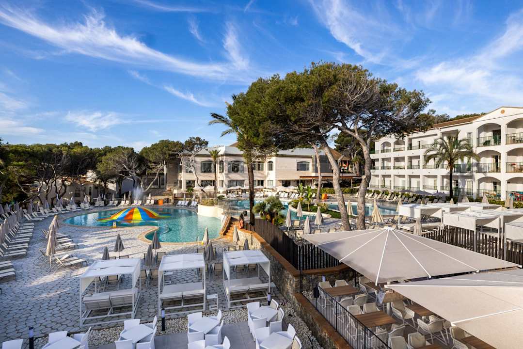 Außenansicht VIVA Cala Mesquida Resort & Spa
