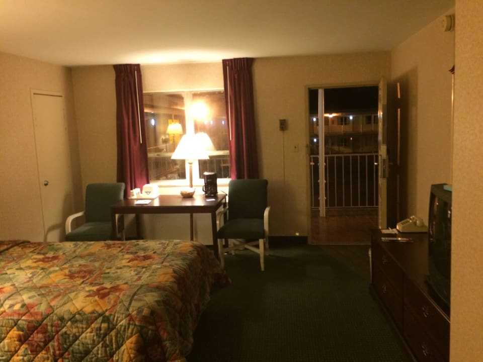 Zimmer Days Inn Arlington/Washington DC