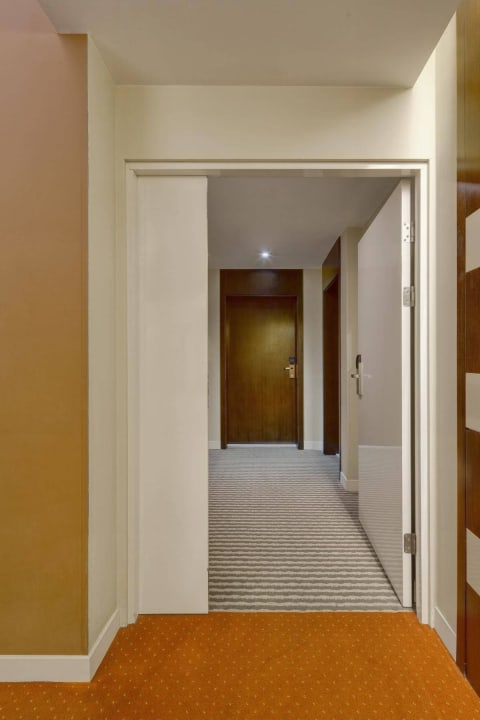 Connecting Hall Mamaison Residence Diana Warsaw