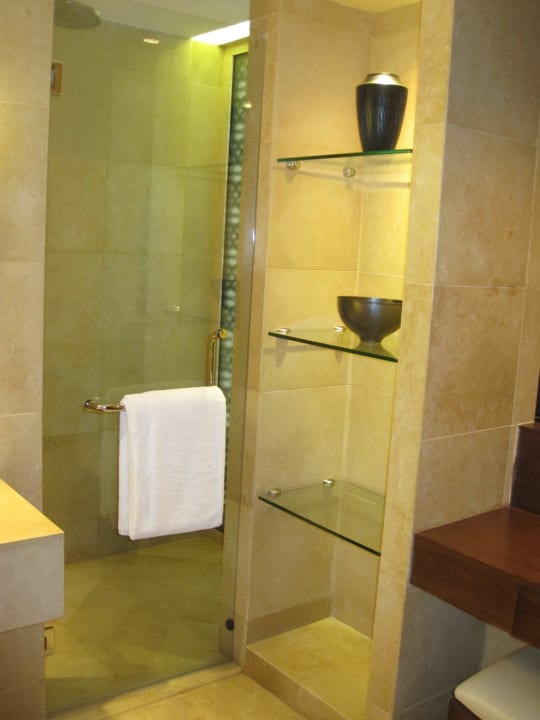  Bad Grand Room Hotel Grand Hyatt Goa