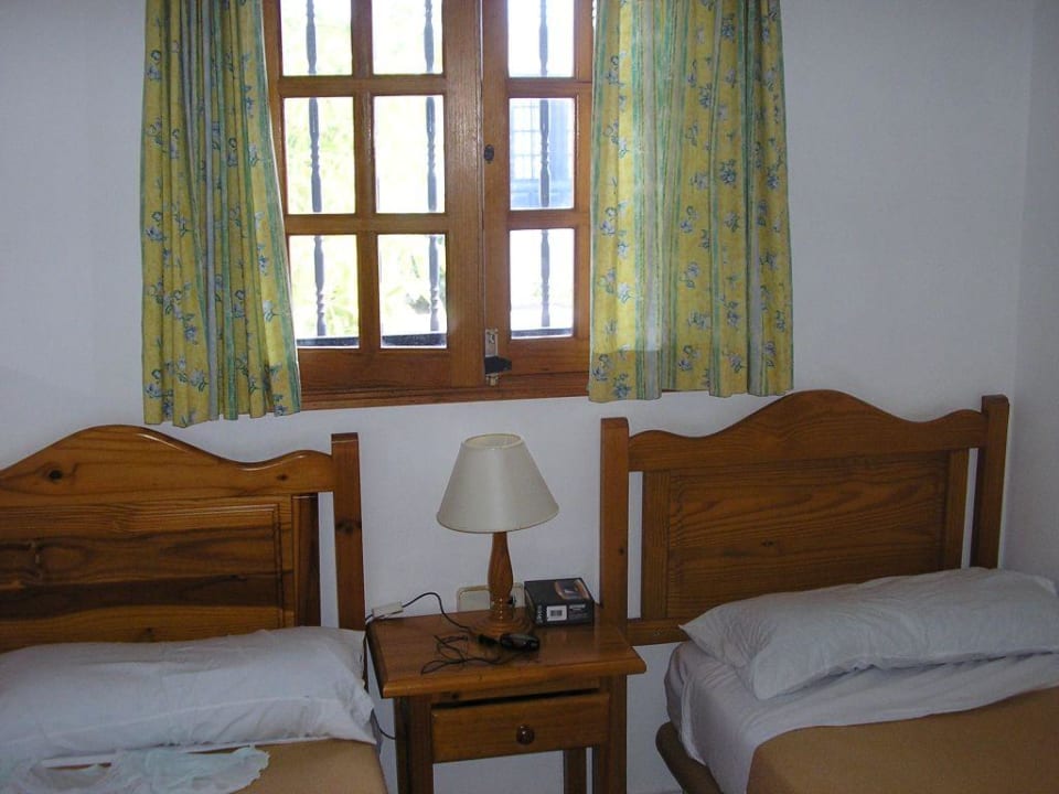 Blick ins Schlafzimmer Bungalows & Appartements Playamar