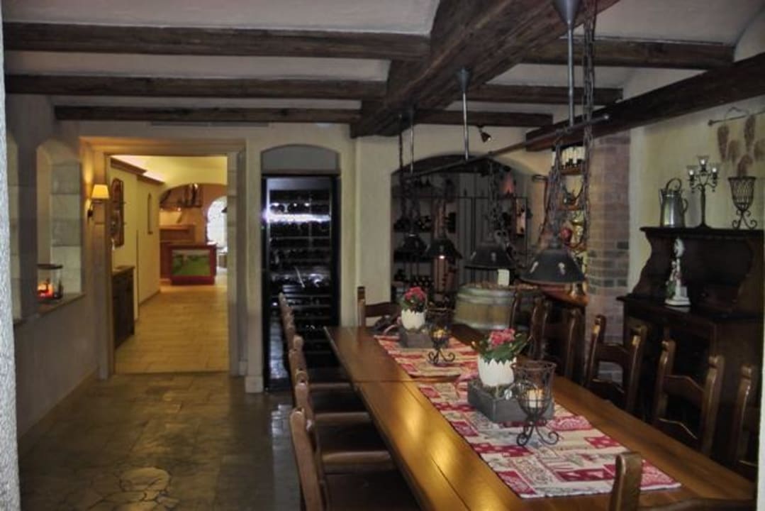 Weinverköstigung an diesem Tisch Hotel Tanneck