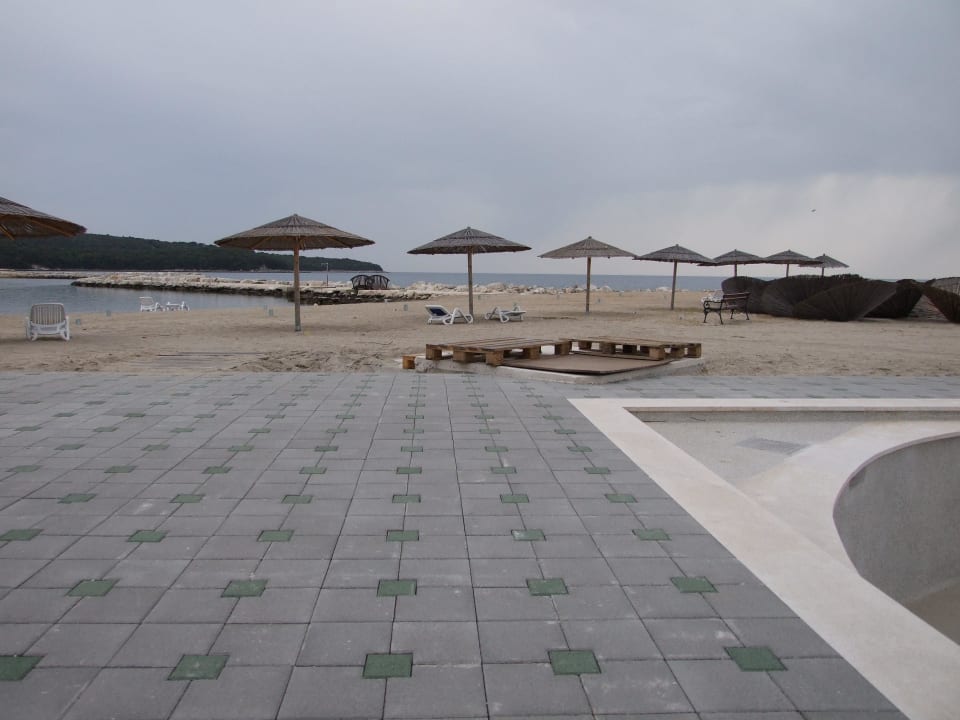 Plaża w maju FKK Valalta