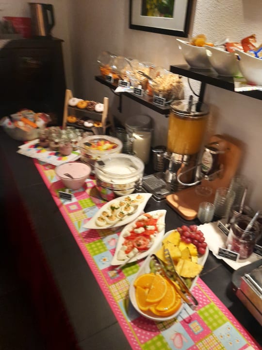 Gastro Hotel Alt Cues