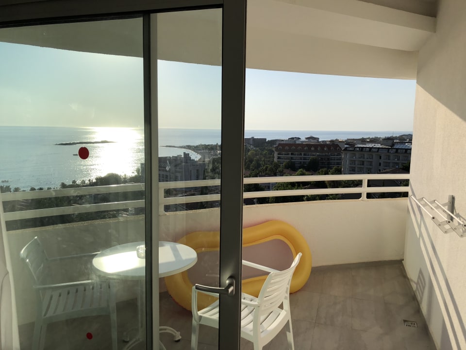 Zimmer Laguna Beach Alya Resort & Spa Hotel
