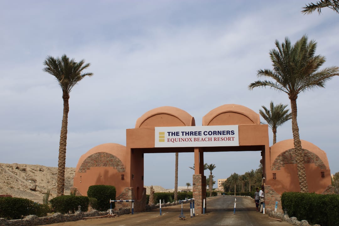 Außenansicht Three Corners Equinox Beach Resort