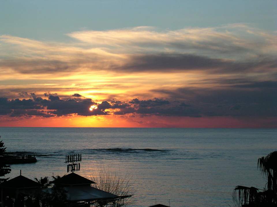 Sonnenuntergang im Januar Lonicera Resort & Spa Hotel