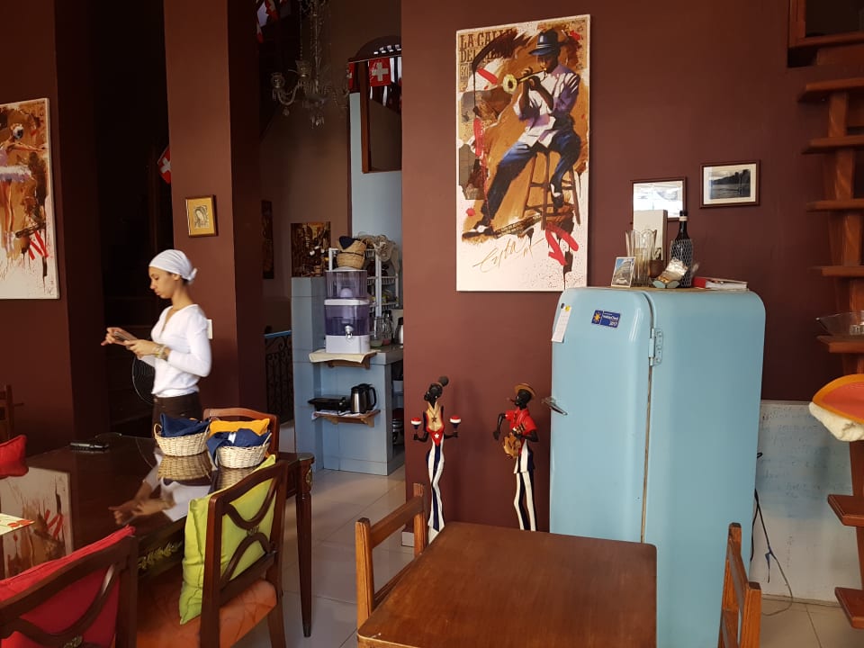 Gastro Hostal Calle Habana