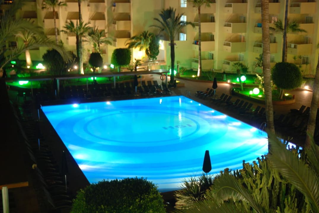 Bei Nacht Hotel Garbi Ibiza & Spa