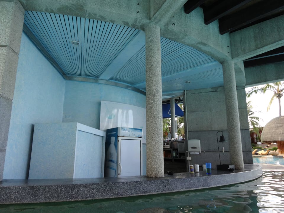 Poolbar Hilton Hua Hin Resort & Spa