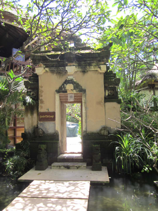 Eingangstor zum Club Padma Resort Legian