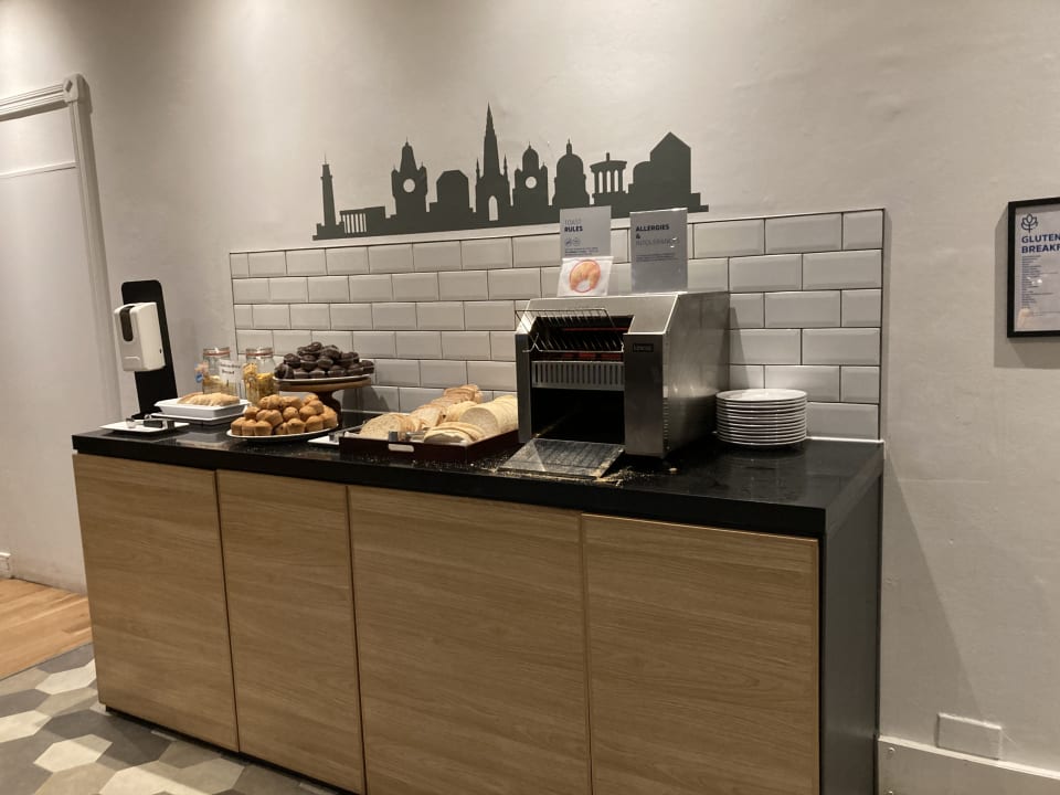 Zimmer Holiday inn express Edinburgh City West