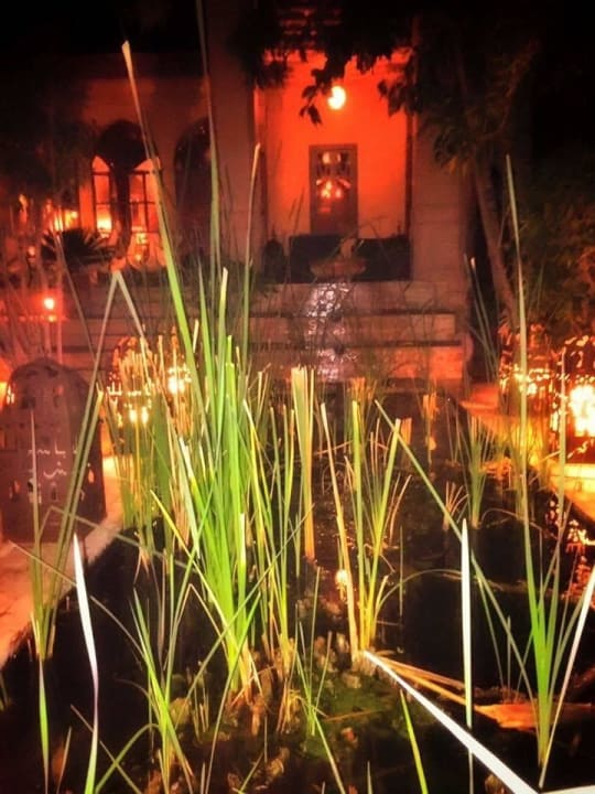 Teiche überall Hotel Les Deux Tours