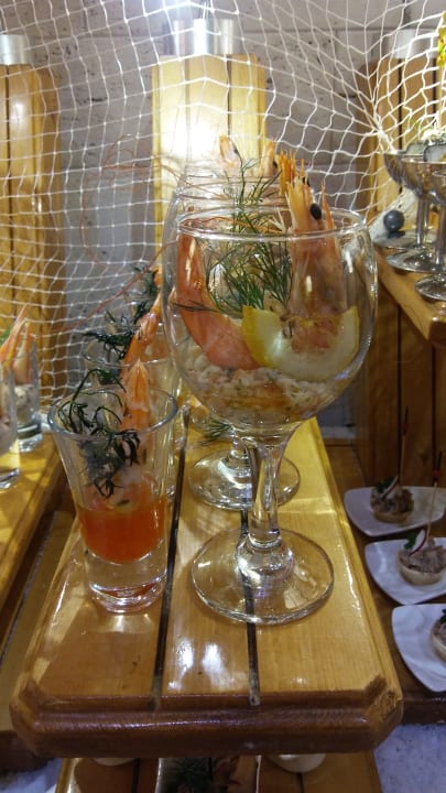 Gastro Acanthus Cennet Barut Collection