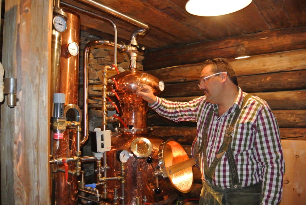 Manni in unserer Schnapsbrennerei Erlebnisort Gassenhof