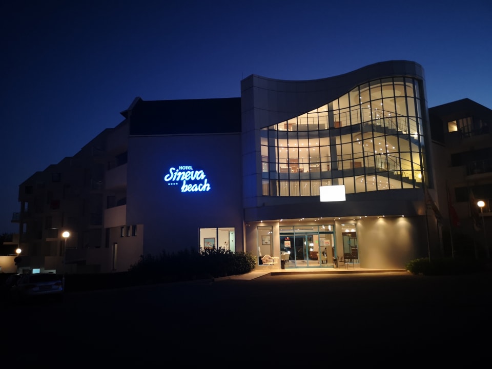 Außenansicht Hotel Sineva Beach