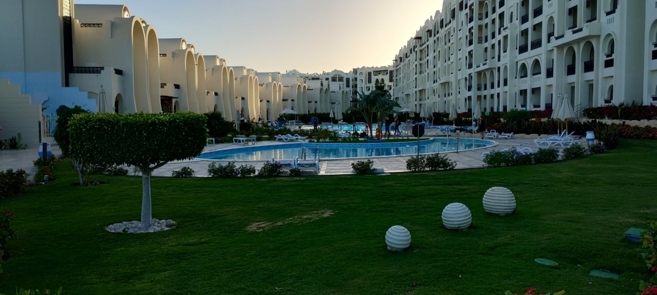 Gartenanlage Gravity Hotel & Aquapark Sahl Hasheesh