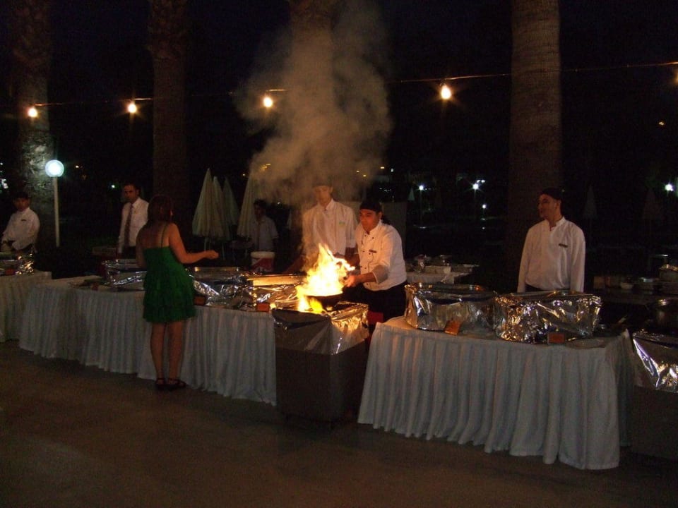 Galdinner am Pool Asteria Collection Side