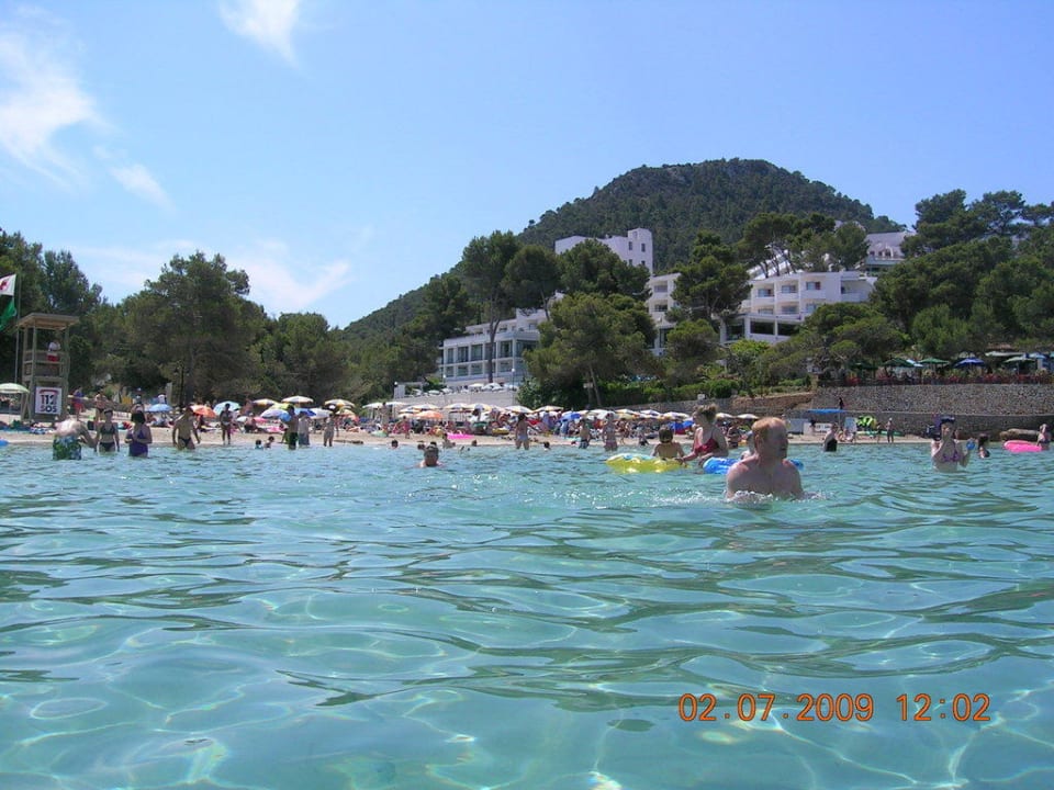 Blick aufs Hotel und Strand Sandos El Greco Beach Hotel 16+