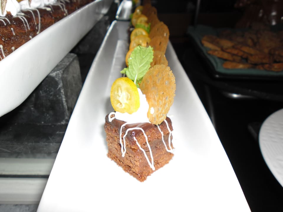 Nichts für die Bikinifigur - lecker Veligandu Maldives Resort Island