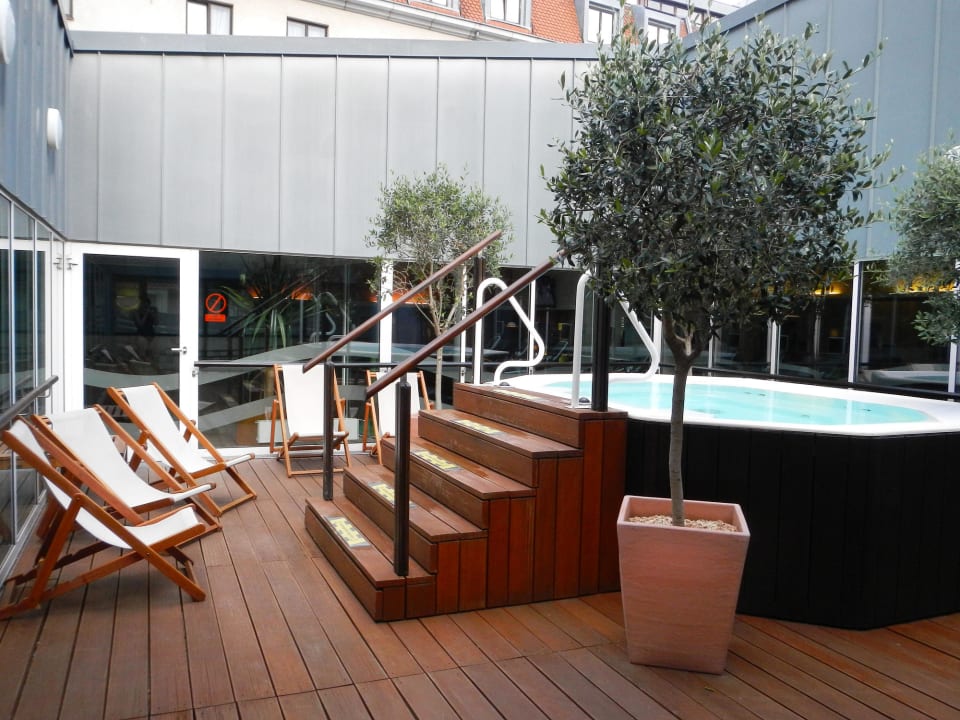 Wunderschön gemacht Hilton Dresden