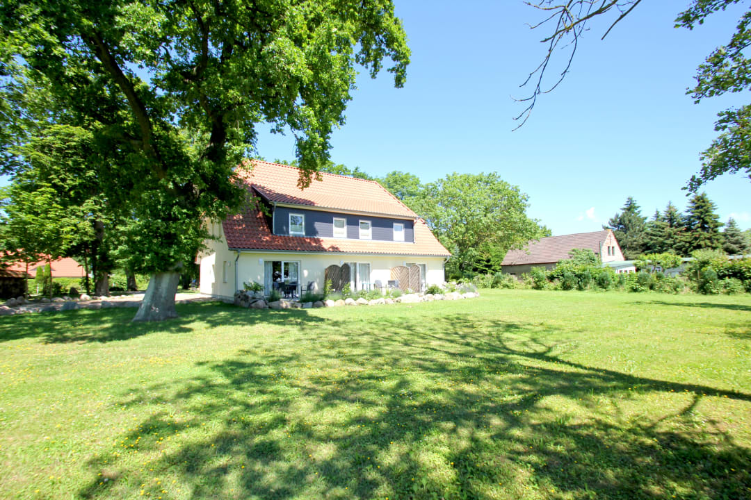 Außenansicht Haus Kiebitz - Paradies Rügen