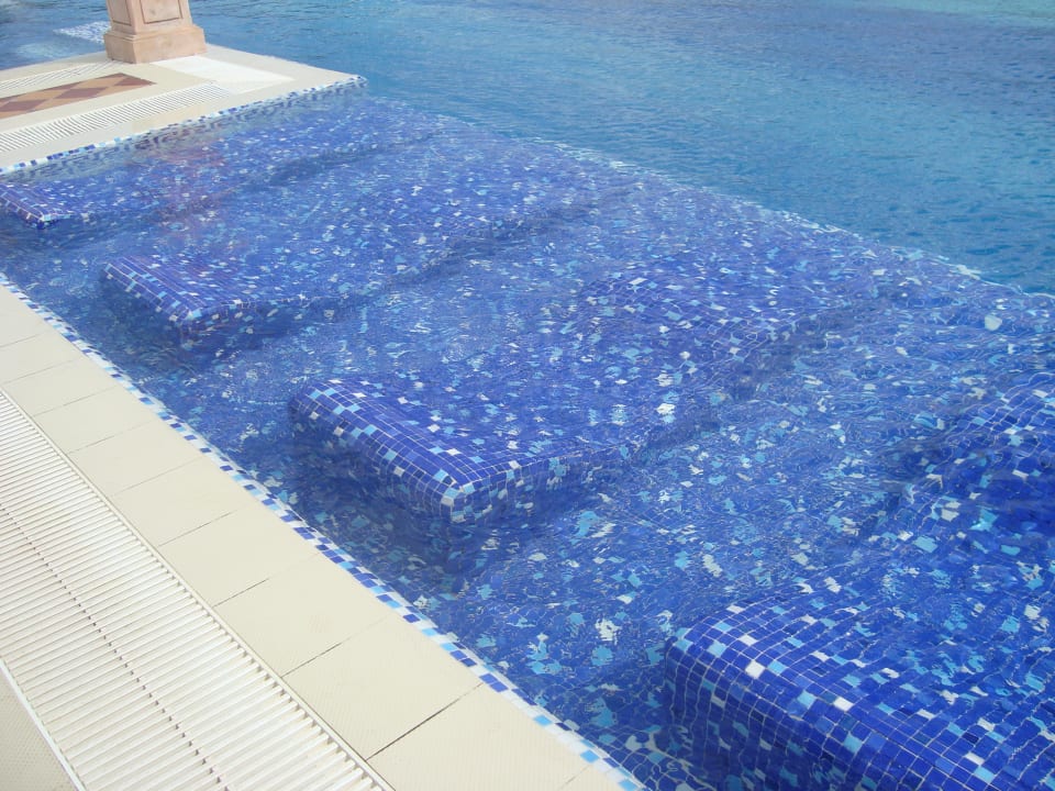 Piscina Occidental Marco Polo