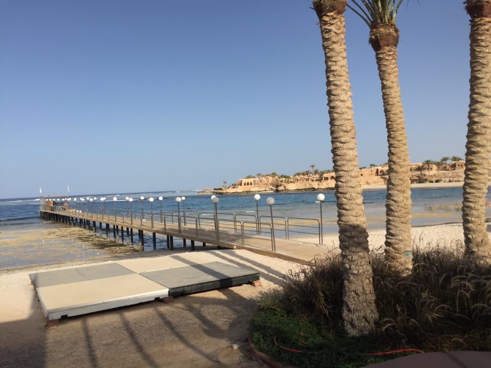 Blick von der Tauchbasis Mövenpick Resort El Quseir
