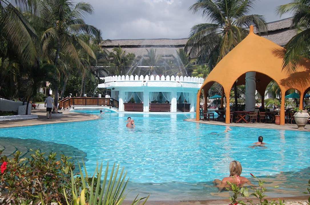 Meerwasserpool Hotel Southern Palms Beach Resort