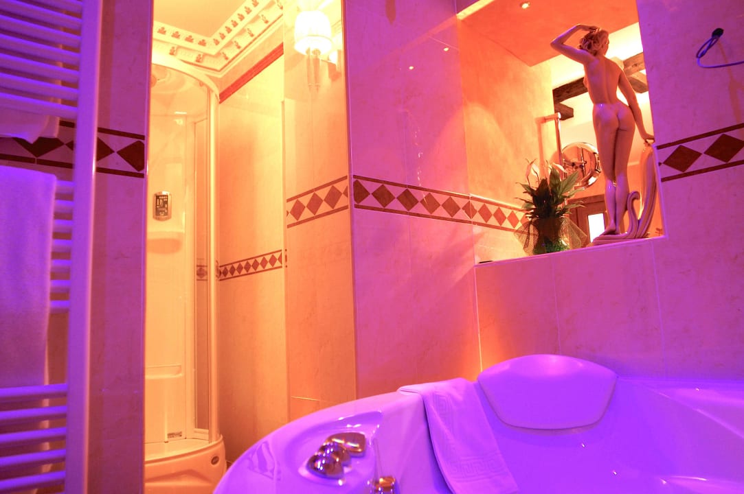 Service Bathroom Hotel Manfredi Suite in Rome