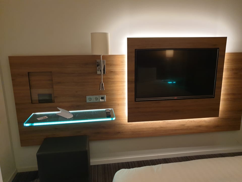 Zimmer MOXY Frankfurt Airport