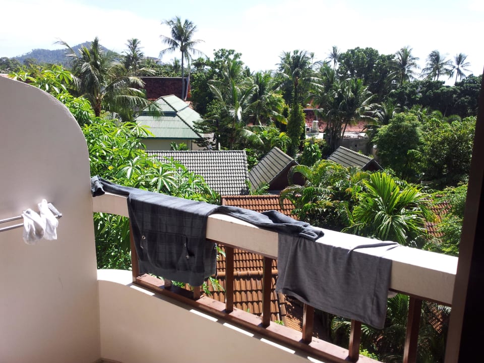 Balkon mit 2 Stühlen Samui Natien Resort