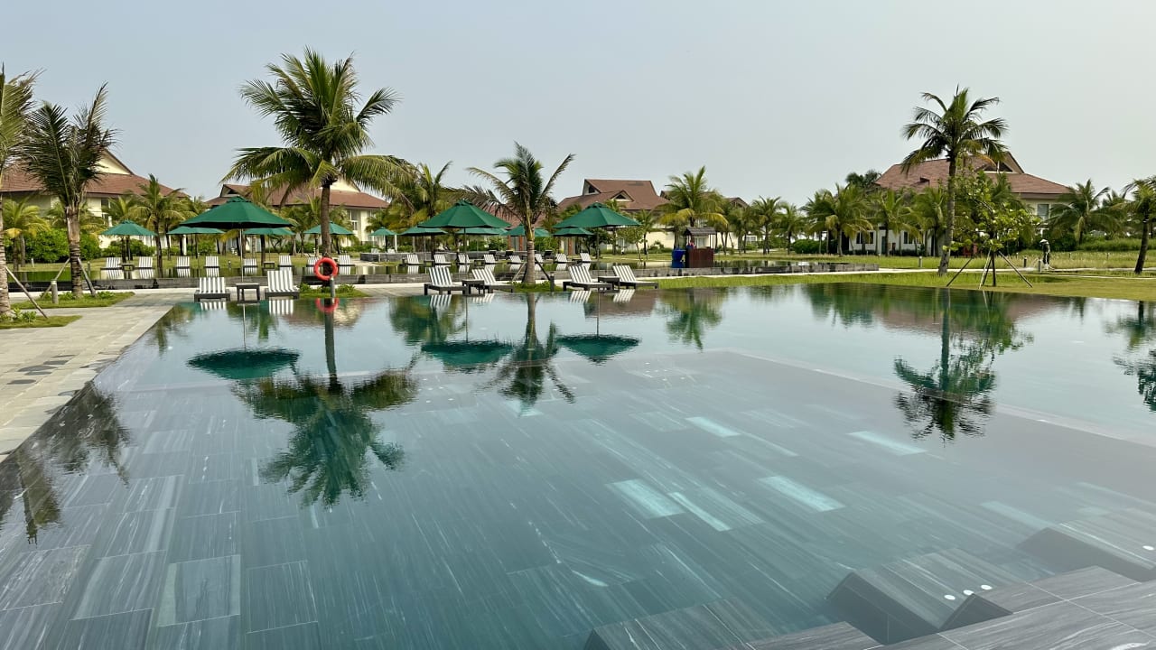 Pool ROBINSON NAM HOI AN