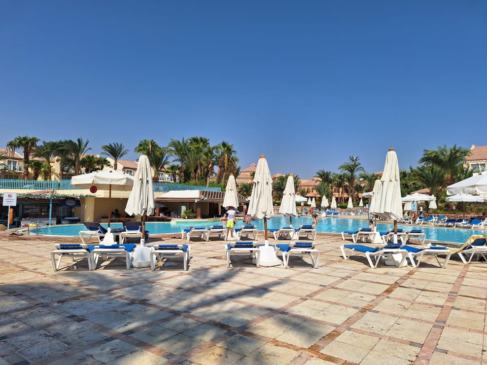 Pool Mövenpick Resort & Spa El Gouna