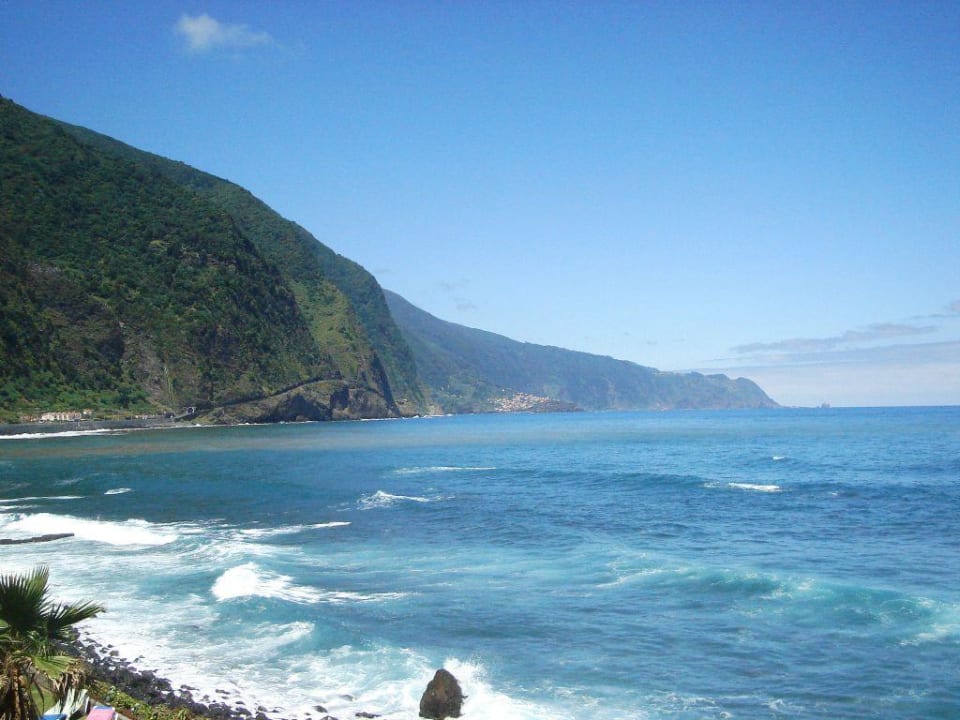 Widok z okna pokoju Hotel Estalagem do Mar