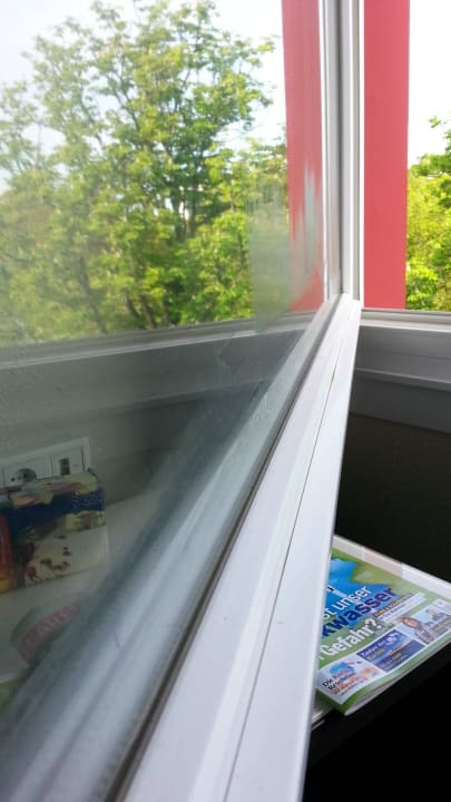 Schmutzige Fenster  Mercure Hotel Köln West