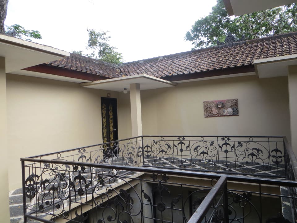 Eingang Zimmer / Cottage Segara Village Hotel