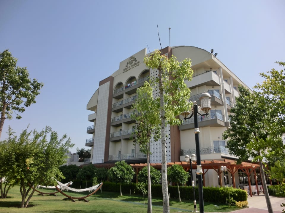 Außenansicht Mary Hotel Side